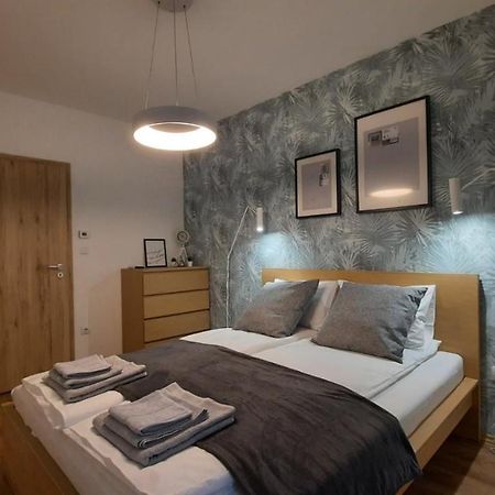Bpr Space Grey Home With Balcony Budapest Extérieur photo