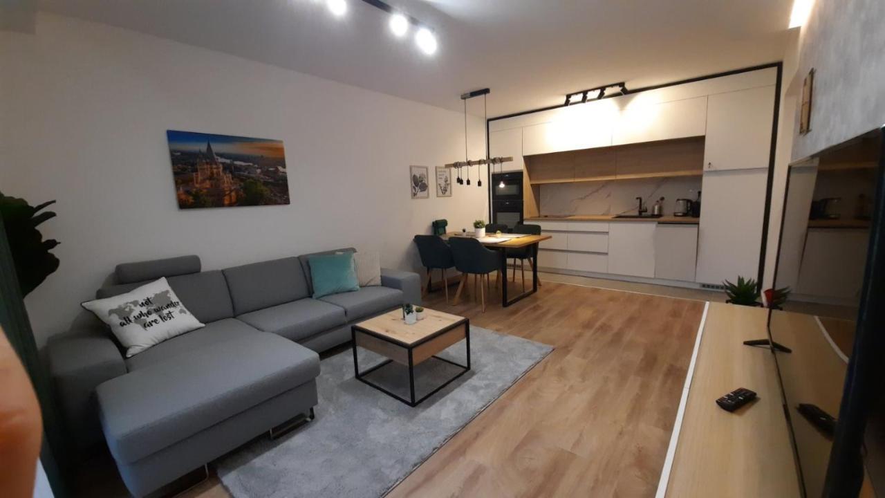 Bpr Space Grey Home With Balcony Budapest Extérieur photo